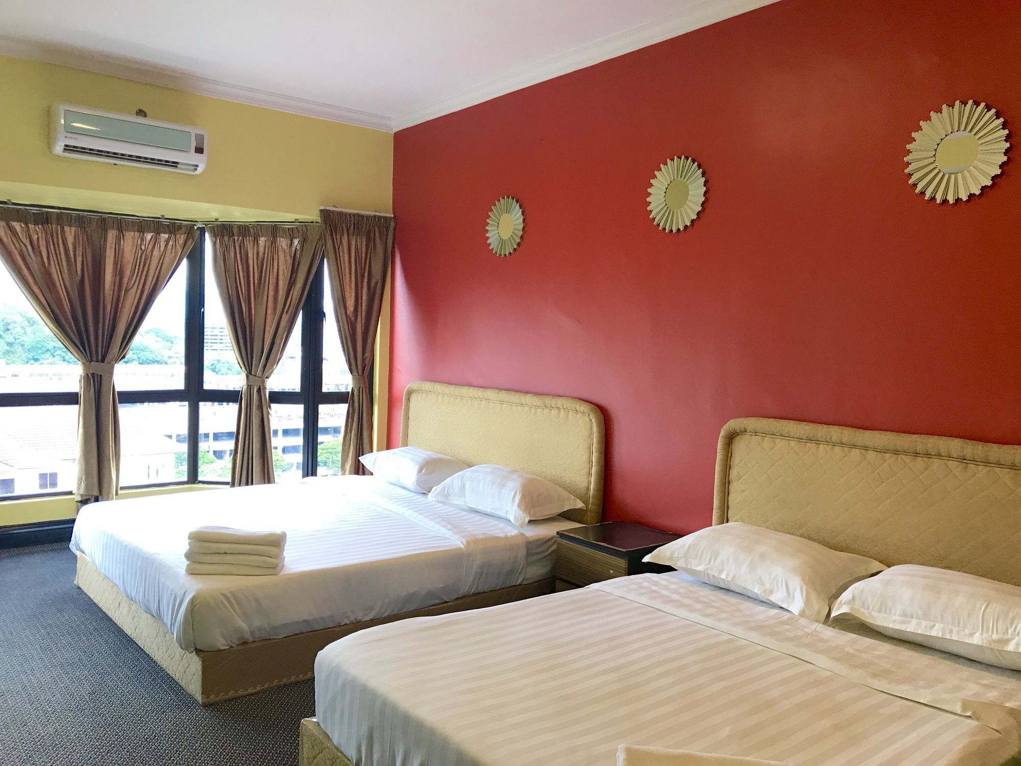 Sunset & Seaview Vacation Condos At Marina Court Resort Condo Kota Kinabalu Exterior photo